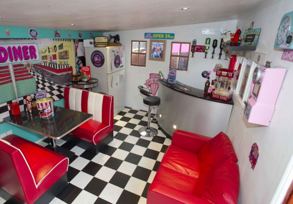 DINER SHE SHEDS idea. home away from home complete with a jukebox, fridge, popcorn maker and bar. Garden design ideas the national design academy DINER SHE SHEDS idea. home away from home complete with a jukebox, fridge, popcorn maker and bar. Garden design ideas the national design academy
