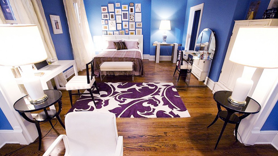 Carrie Bradshaw's Sex and the City Bedroom makeover. Set Design Interior Design Inspiration Carrie Bradshaw's Sex and the City Bedroom makeover. Set Design Interior Design Inspiration