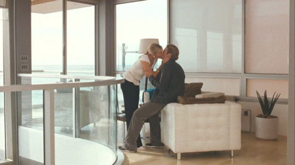 Samantha Jones in her Malibu beach house Sex and the City film set design interior design ideas Samantha Jones in her Malibu beach house Sex and the City film set design interior design ideas