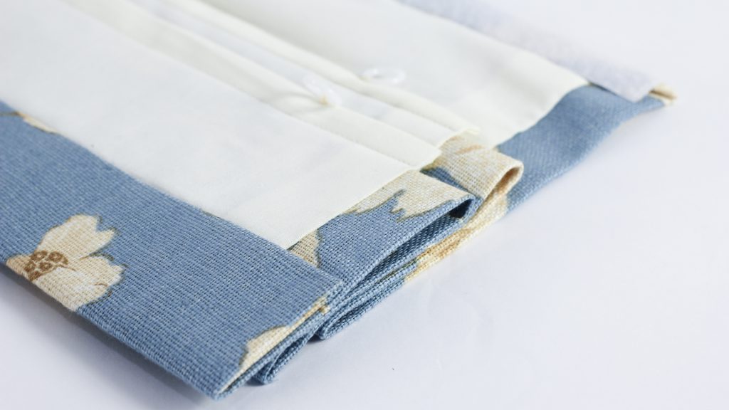 Close up Roman bliind sample by Nicoletta Perris Magnetto, this month's Student of the Month for her Diploma in Curtain Making & Soft Furnishings module submission. Close up Roman bliind sample by Nicoletta Perris Magnetto, this month's Student of the Month for her Diploma in Curtain Making & Soft Furnishings module submission.